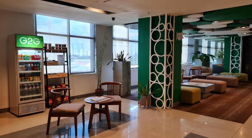 Go Hotels Otis-Manila (Multiple-Use Hotel)